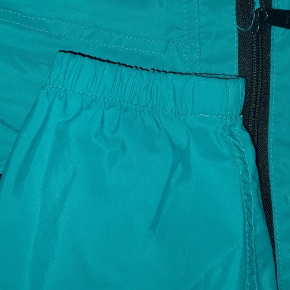 Woolrich mens vintage nylon pullover hoodie - Picture 4 of 7